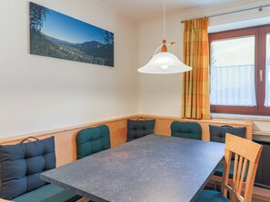 Apartment | Dining