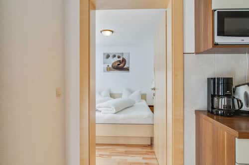 Apartment | 2 Schlafzimmer, individuell eingerichtet, Bettwäsche