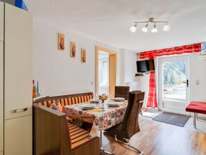 Apartment | Living room - Apartment in Kappl Near Ski Lift (Kappl)