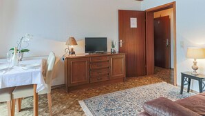Dining - Sunlit Apartment near Ski Area in Tyrol (Kirchdorf in Tirol)