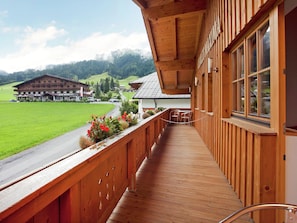 Chalet | Balcony