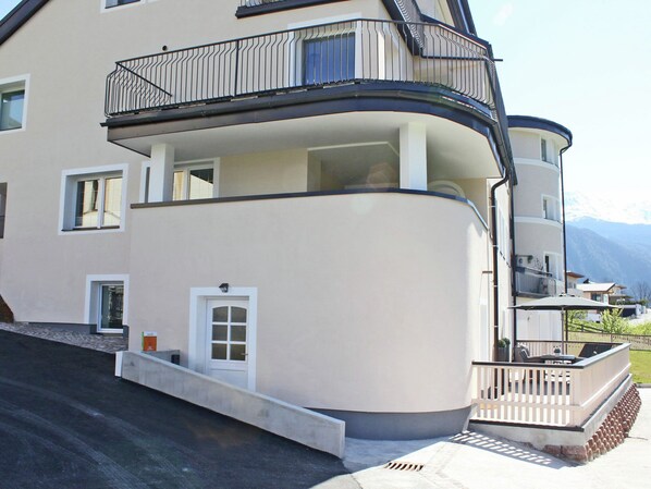 Exterior - Comfortable Apartment Near Ski Area in Fließ (Fliess)