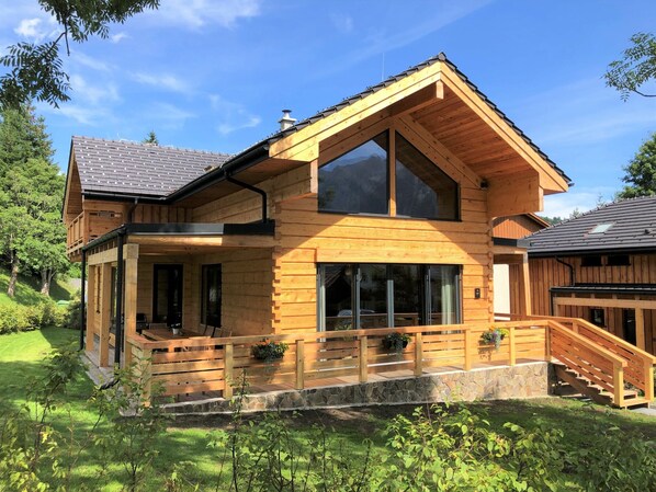 Chalet | Exterior
