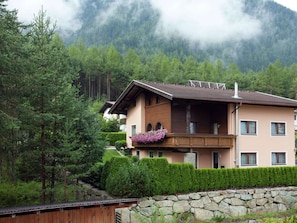 Apartment | Exterior - Cozy Apartment near Ski Area in Sautens (Sautens)