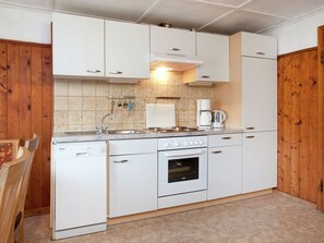 Apartment | Private kitchen - Cozy Apartment with Sauna near Ski Area in Silbertal (Silbertal)