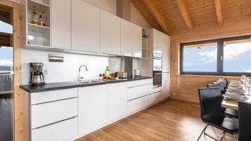 Chalet | Private kitchen | Highchair