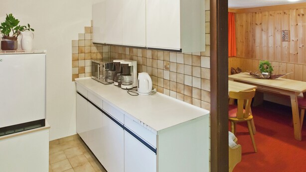 Oven, stovetop - Spacious Apartment near Ski Area in Längenfeld (Laengenfeld)