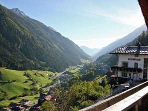 Balcony - Splendid Apartment in Ski Area in Kappl (Kappl)
