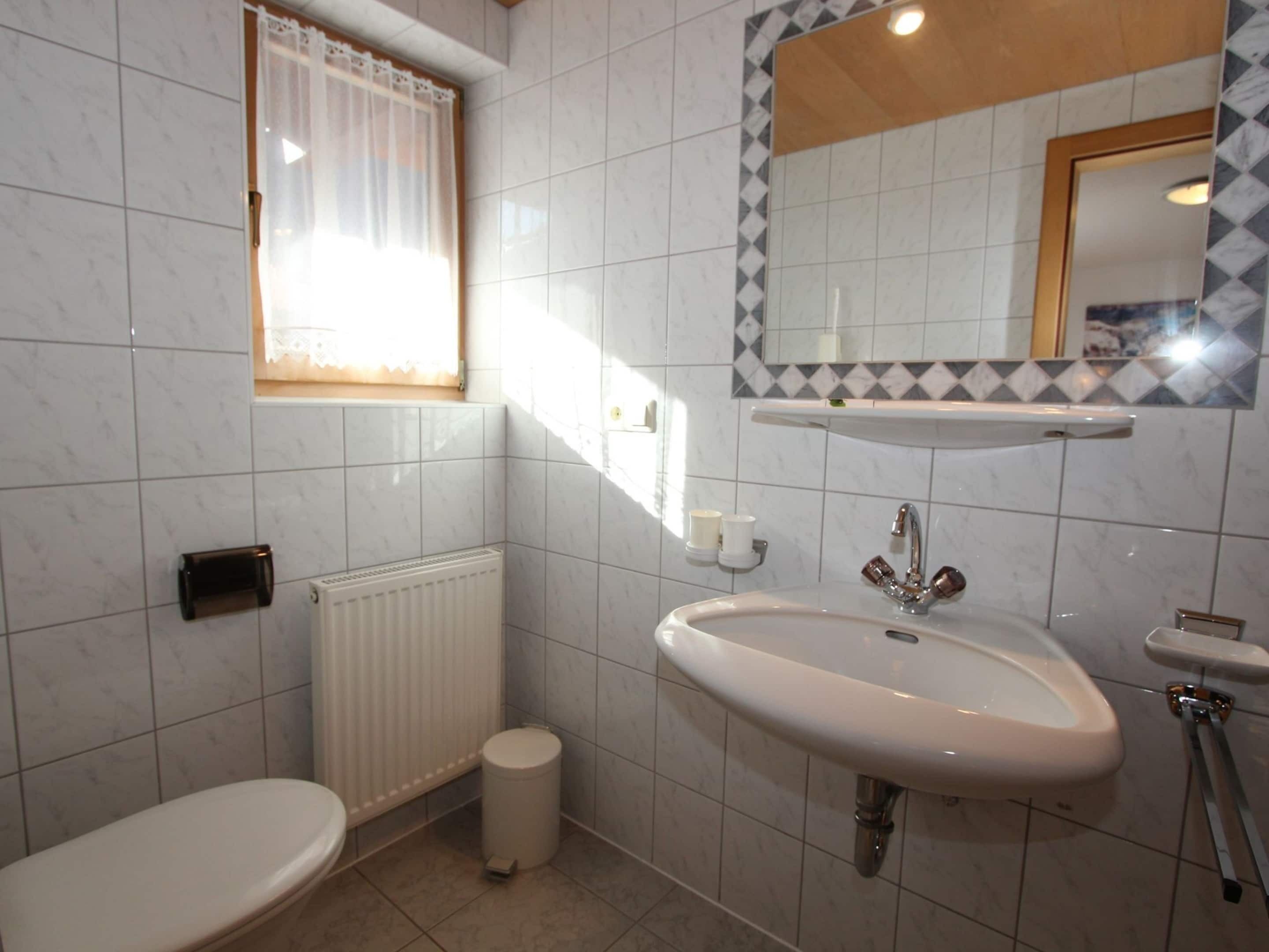 Apartment | Badezimmer