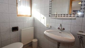 Apartment | Badezimmer