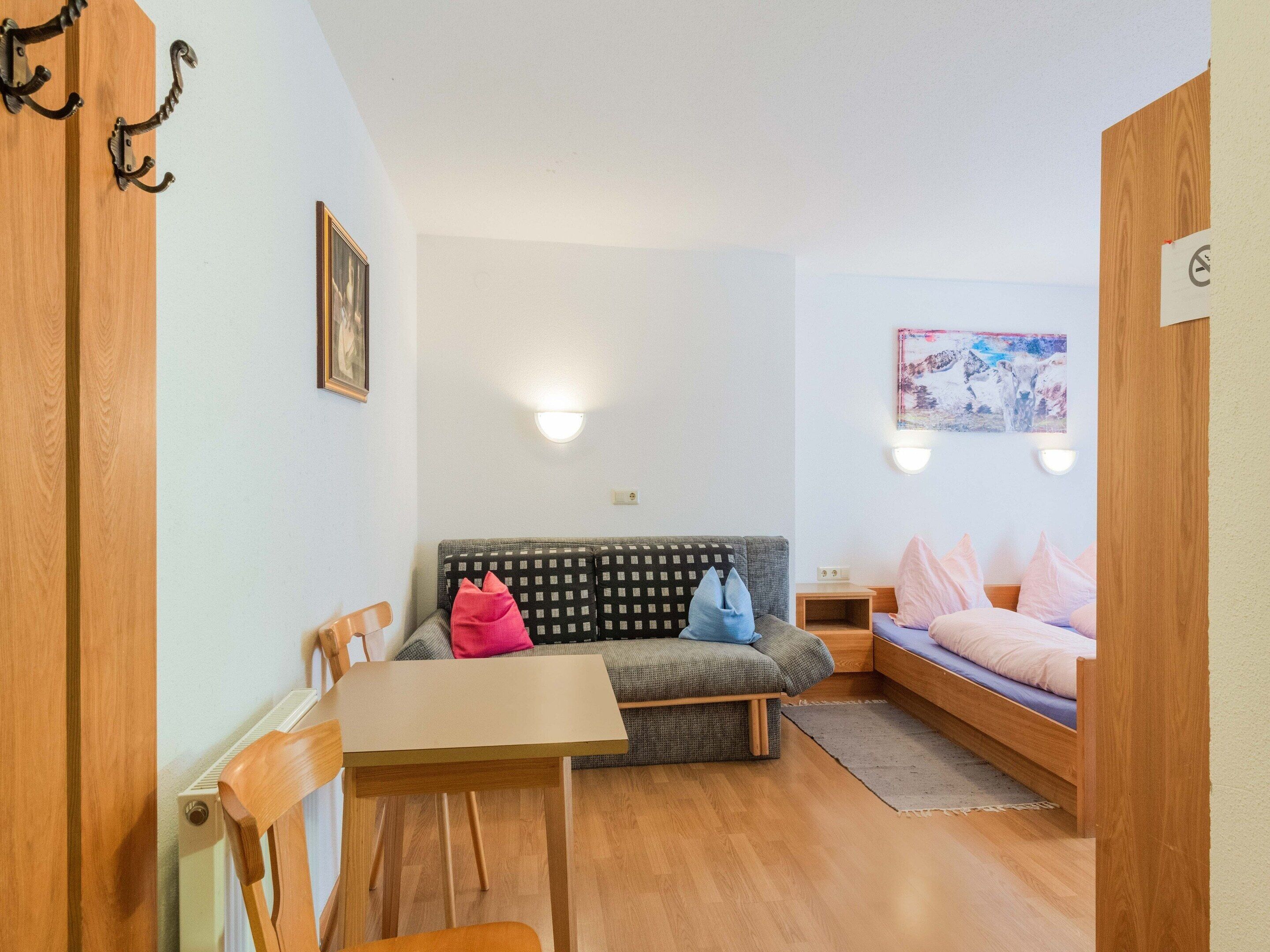 Apartment | Dining