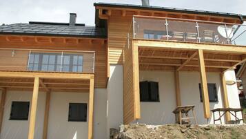 Ferienhaus | Balkon