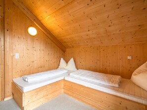 4 bedrooms, individually furnished, bed sheets