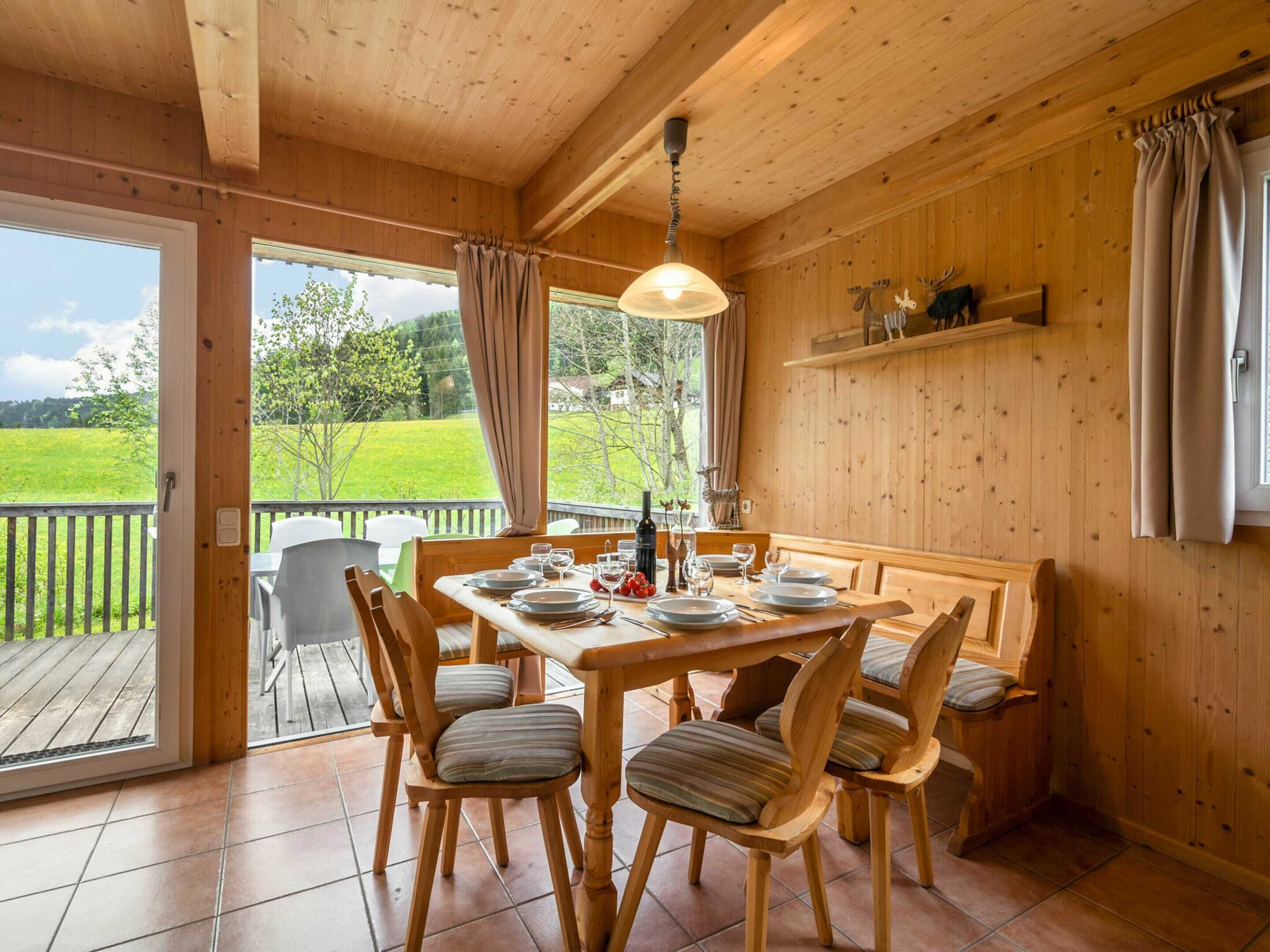 Chalet | Dining
