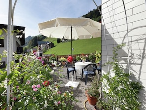 Balcony - Comfortable Apartment Near Ski Area in Sonntag (Sonntag)