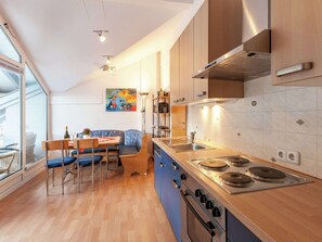 Apartment | Eigene Küche | Hochstuhl