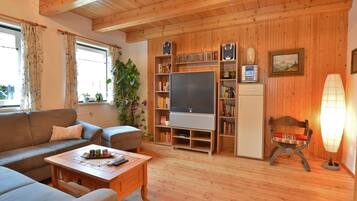 Chalet | Living area