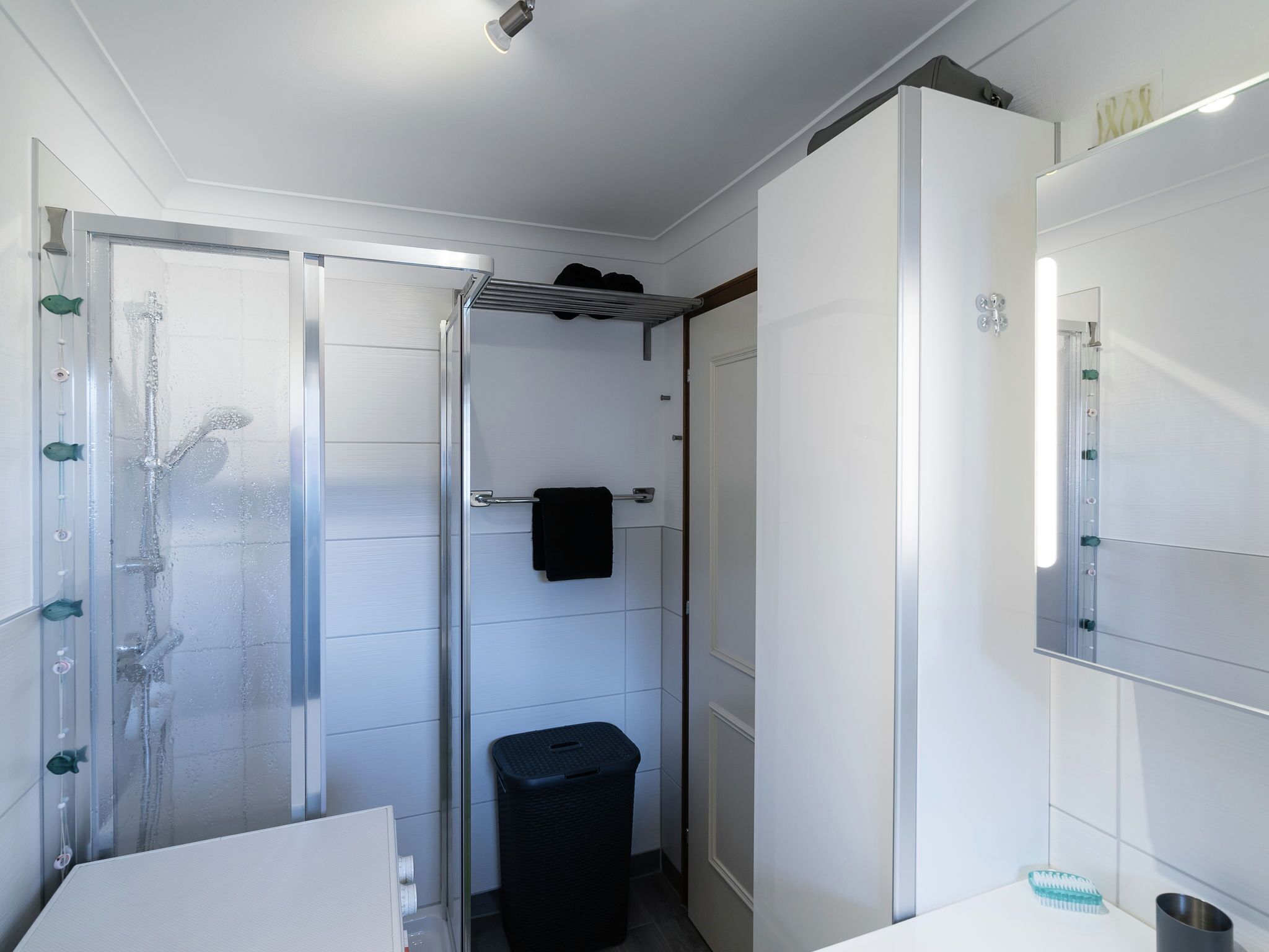 Apartment | Badezimmer | Dusche, Handtücher