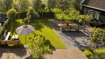 Studio Deluxe | Hiên