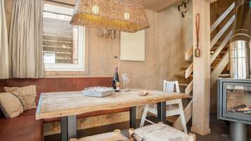Chalet | Dining
