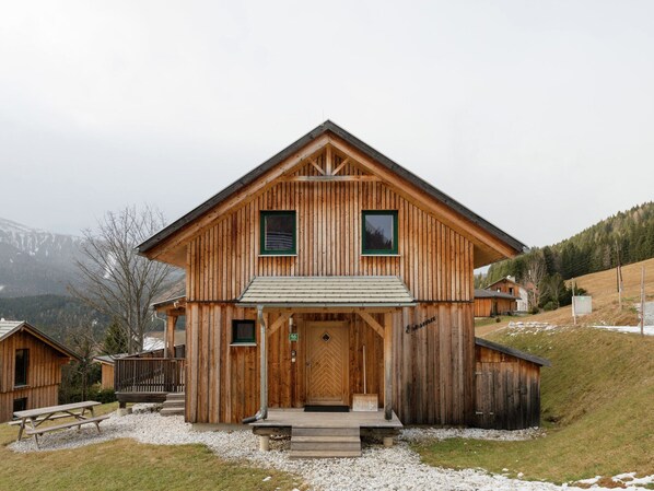 Chalet | Exterior