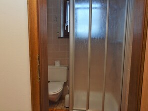Bathroom - Cosy Apartment in Dalaas With Terrace, Garden & Ski-storage (Dalaas)