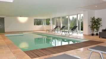 Chalet | Kolam renang | Kolam renang indoor dan kolam renang outdoor