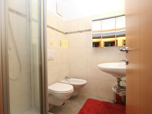 Apartment | Badezimmer