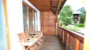 Ảnh chưa phân loại, 2 trong số 27 ảnh, nút