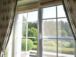 4 bedrooms, individually furnished, bed sheets - Charming Villa in Noirefontaine Near Forest (Bouillon)