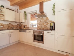 Chalet | Private kitchen | Stovetop, highchair - Spacious Chalet near Ski Slopes in Kotschach-Mauthen (Kotschach-Mauthen)