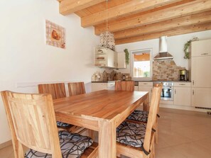 Chalet | Private kitchen | Stovetop, highchair - Spacious Chalet near Ski Slopes in Kotschach-Mauthen (Kotschach-Mauthen)