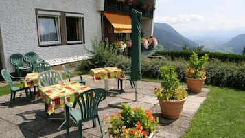 Apartment | Garden