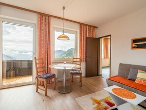 Apartment | Living area - Cozy Apartment in Afritz am See near Gerlitzen Ski Area (Treffen)