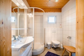 Chalet | Bathroom