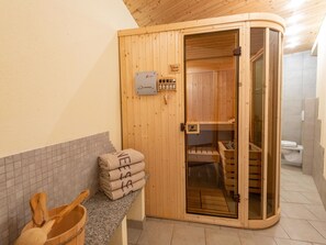 Apartment | Bathroom - Apartment in Strengen Near Ski Bus (Strengen)