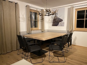 Dining - Stunning Chalet in Donnersbachwald Styria With Sauna (Irdning-Donnersbachtal)