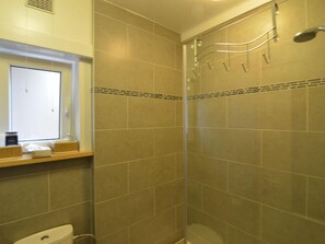 Apartment | Bathroom