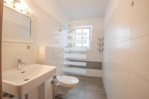 Apartment | Badezimmer