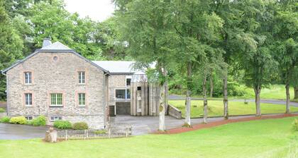 Vintage Farmhouse With Garden, Roofed Terrace