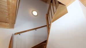 4 bedrooms, individually furnished, bed sheets - Exclusive Chalet in Kötschach-mauthen With Private Terrace (Kotschach-Mauthen)