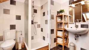 House | Bathroom