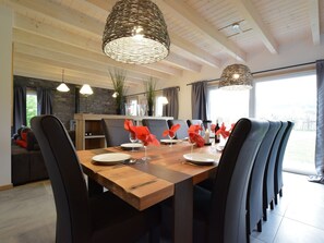 Villa | Restaurantes
