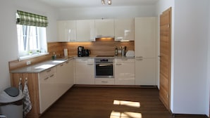 Chalet | Private kitchen | Coffee/tea maker, fridge, microwave, dishwasher - Modern Chalet Near Ski Area in Bad Kleinkirchheim (Bad Kleinkirchheim)