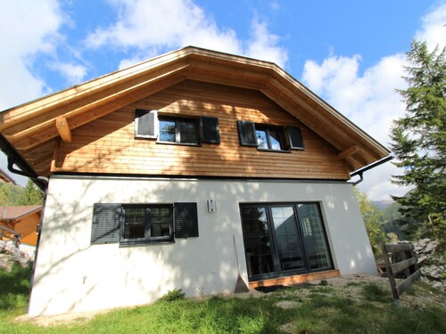 Modern Chalet Near Ski Area in Bad Kleinkirchheim
