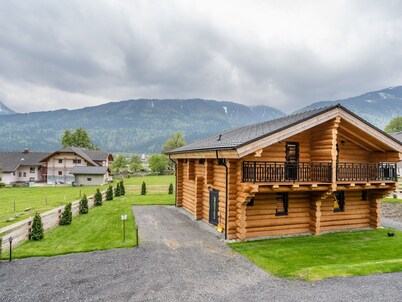 Cozy Holiday Home in Jenig near Skiing