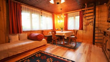 Chalet | Living room