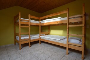 House | 10 bedrooms, individually furnished