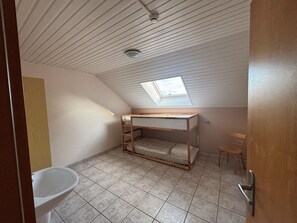 10 habitaciones y muebles diferentes