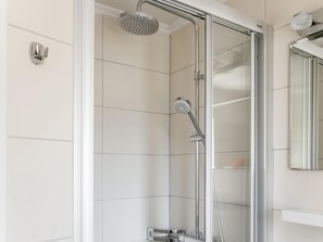 House | Bathroom